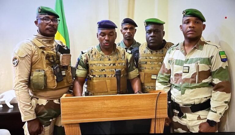 Gabon : Après l’annonce de sa victoire, Ali Bongo renversé par des militaires