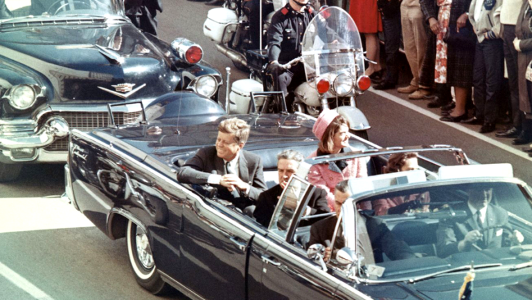 Assassinat de JFK : les documents déclassifiés révèlent que la CIA avait une base secrète à 2 heures de Perpignan